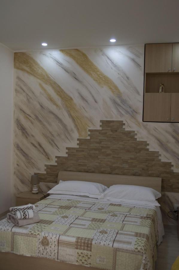 Regalbuto Bed And Breakfast La Volpe Rossa المظهر الخارجي الصورة